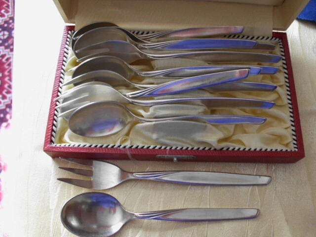 Schönes Silberbesteck- BSF-90 "Sinfonie"- 34-teilig-moderne Form - Bild 2 von 4