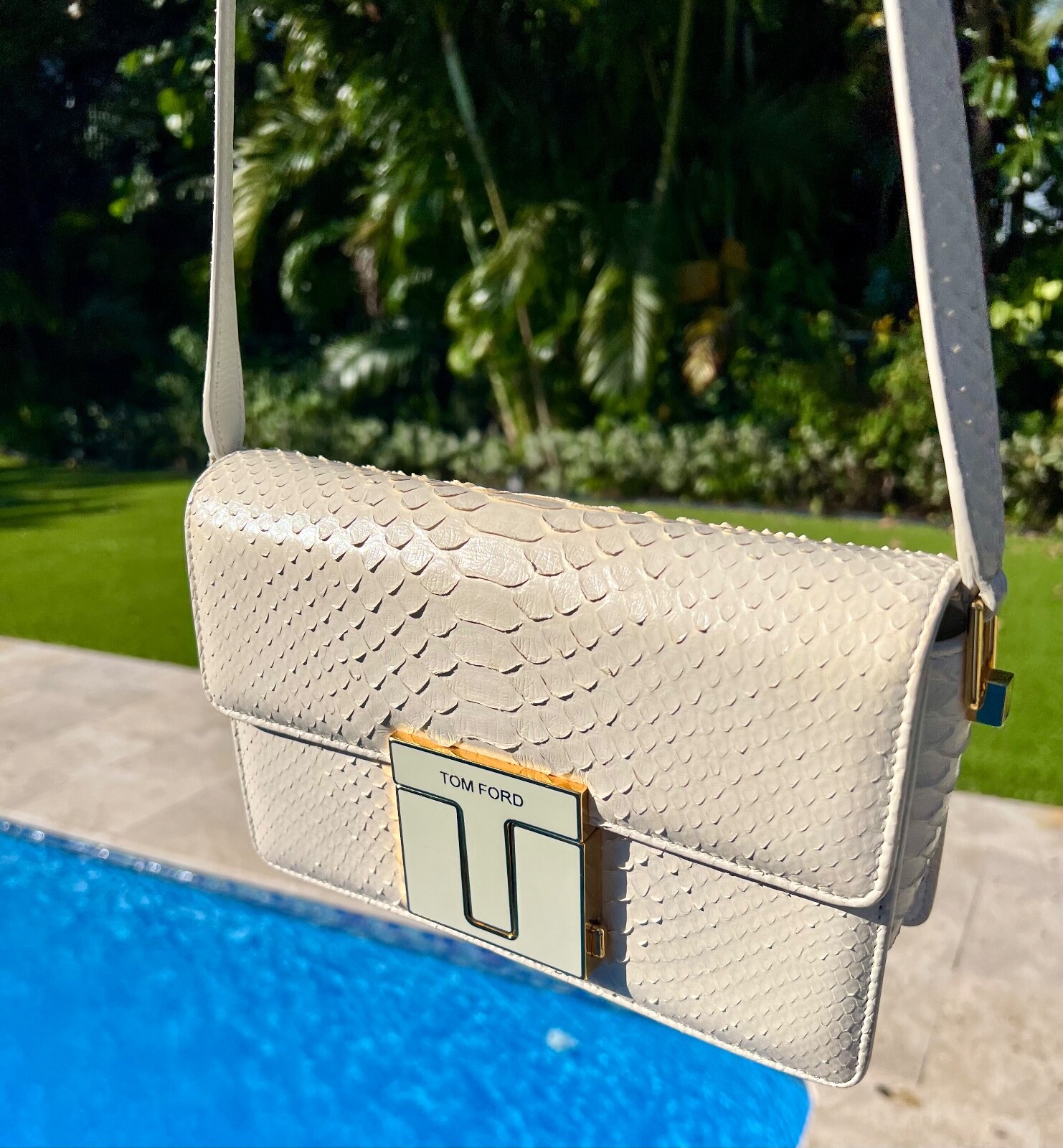 TOM FORD T clasp MEDIUM PYTHON SHOULDER BAG - image 7