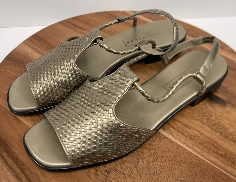 Sandalias Trotters Nola de cuero tejido de bronce 12M punta abierta tacón bloque Foto 2 de 4