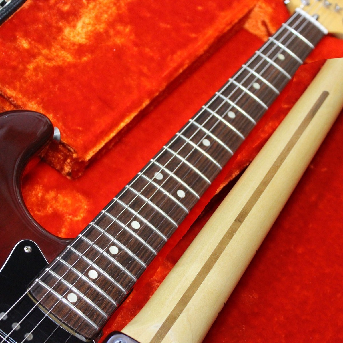 Fender Stratocaster ワインレッド+Plastiqueアンプ Fender Stratocaster Wine Red Made in USA 1978 Vintage Solid