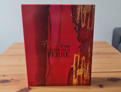 Gianfranco Ferre Essence D' Eau, Eau de Parfum Spray 25 ml + Soap 100 g
