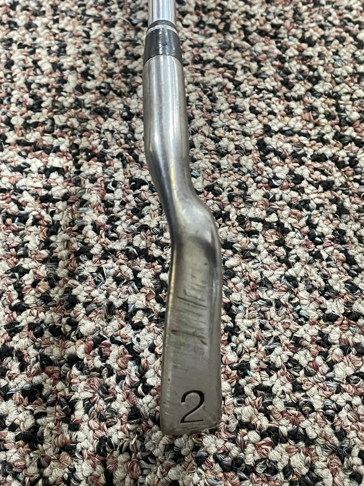 Empuñadura Lynx Tour Desing 18° 2 Iron Dynamic Gold R3000 varilla flexible regular Tour Foto 4 de 4