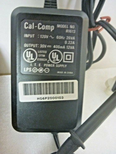 Fuente de alimentación Cal-Comp R1613 ITE adaptador de CA salida DC 30V 400mA 12VA - Imagen 2 de 12