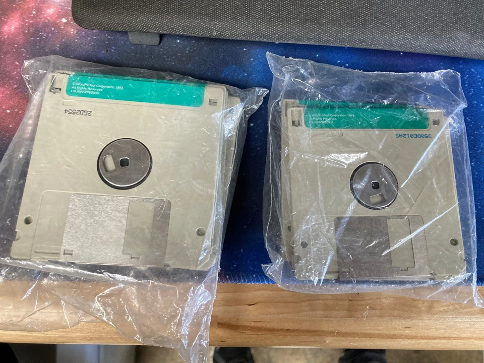 Word Perfect Version 6.0 DOS SEALED For Windows OS/2 1993 Floppy Disks - Image 2 of 2
