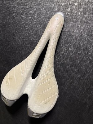 Specialized Toupe gel サドル 143mm Specialized Toupe Gel 143 Mm Racing Road Saddle White Ti Rails | eBay