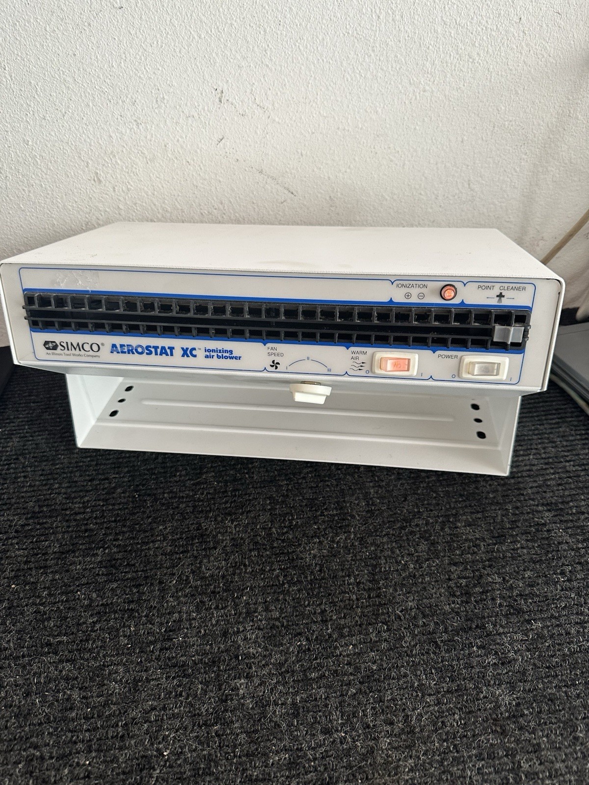 Simco Aerostat XC Benchtop ESD ionizer for Static-safe Workbench 4002612 Tested