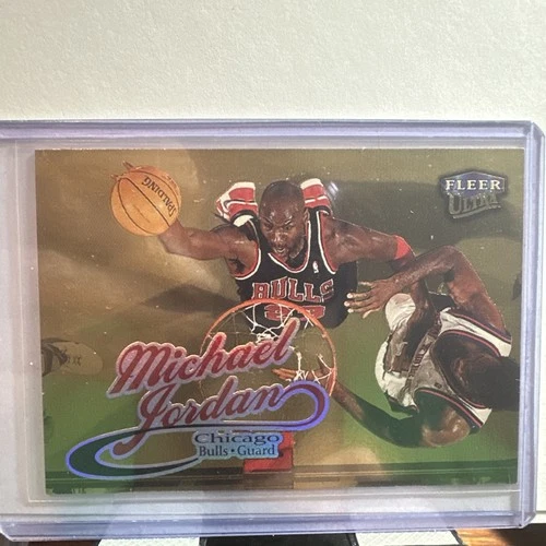 1998-99 Fleer Ultra Chicago Bulls Michael Jordan #85G Gold Medallion