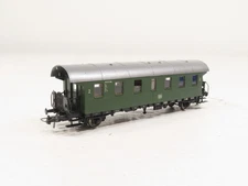 Roco 44201 HO Train 2nd Class Coach German DB Green LN
