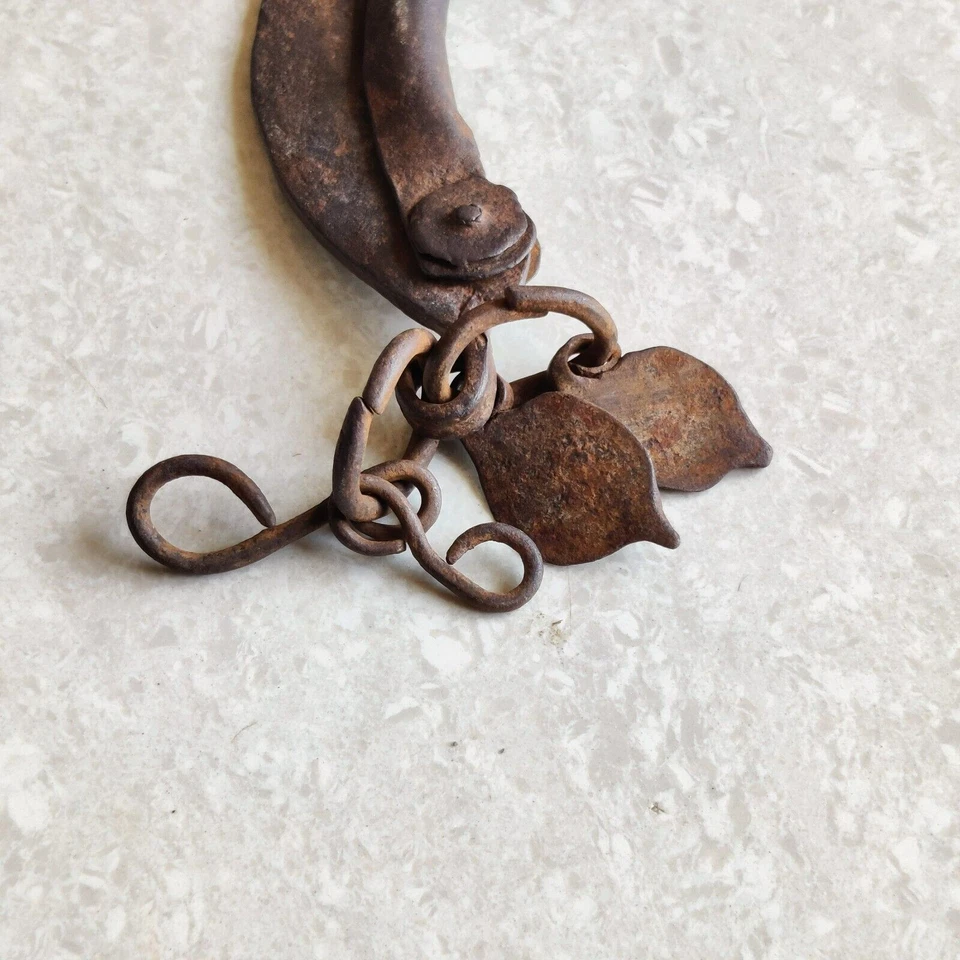 18c Antique Fire Striker With Knife Folding Unique Iron Hand Carved Rare I741 - Image 4 of 4