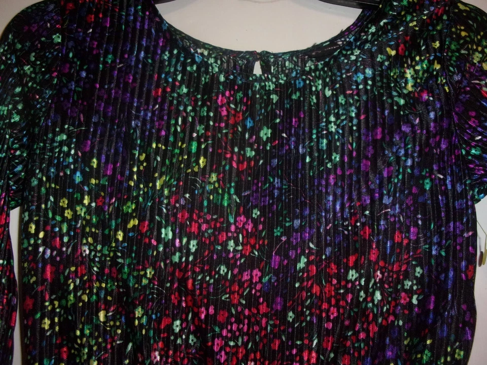 Mono mameluco floral acanalado clase artística negro tallas XS,S,M,L,XL (B183) para niñas Foto 4 de 4