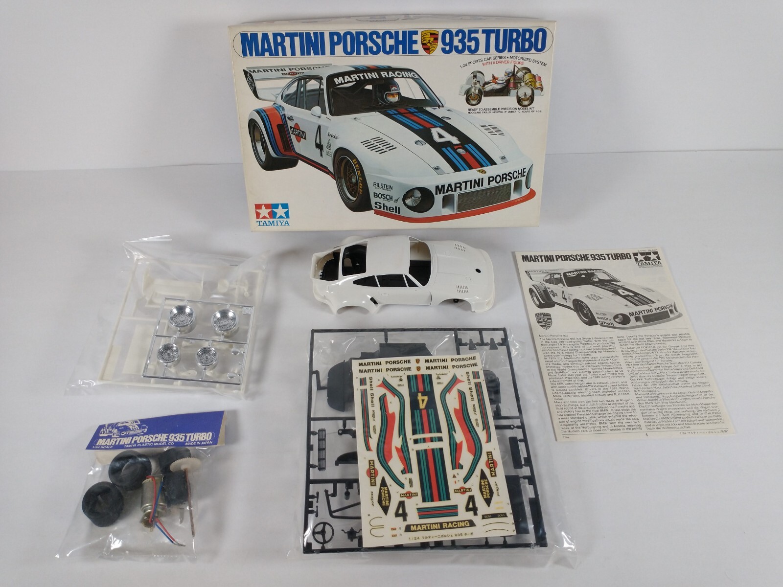 Martini Porsche 935 Turbo Tamiya 1:24 Motorized Model Kit 2401 