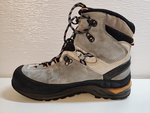 LOWA Cevedale GTX GORE-TEX Hiking Boots Women's Sz US 8.5 Made In Italy! - Picture 5 of 10