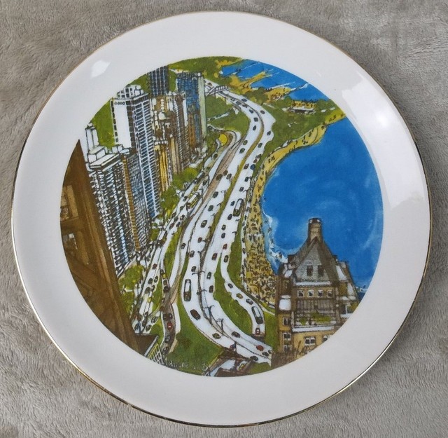 Limited Edition Chicago Collection Plate Chicago's Outer Drive 1981 USA