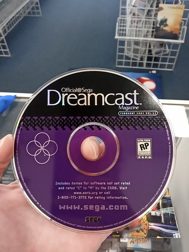Official Sega Dreamcast Magazine February 2001 Volume 11 Demo Disc - Picture 3 of 4