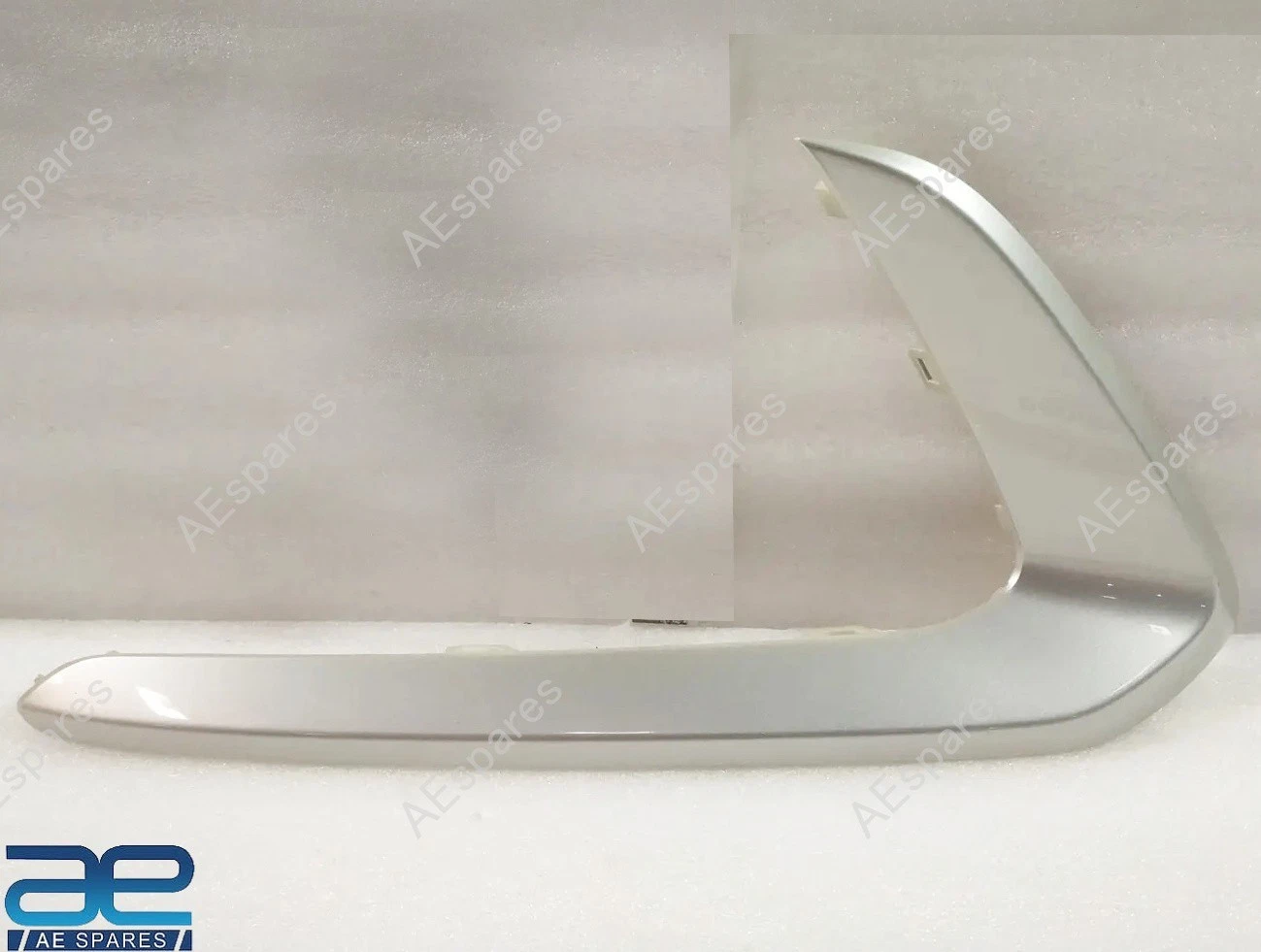 Front Fog Lamp Garnish Trim RH for Suzuki Swift Dzire 2020-2025 71752M54T00-Z2S
