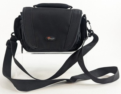 LowePro Format 110 Compact Camera Shoulder Bag Case w Strap 7.5 x 4 x 4.5 '' EUC