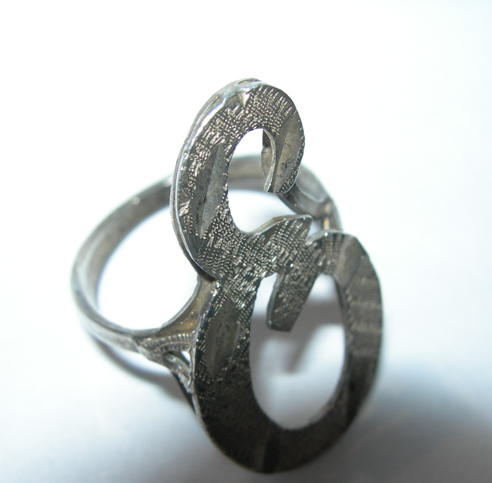 SOLID 925 STERLING SILVER Initial " E"  Ring size… - image 4