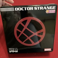 Mezco ONE 12 Marvel Doctor Strange PX Exclusive Action Figure The Defenders