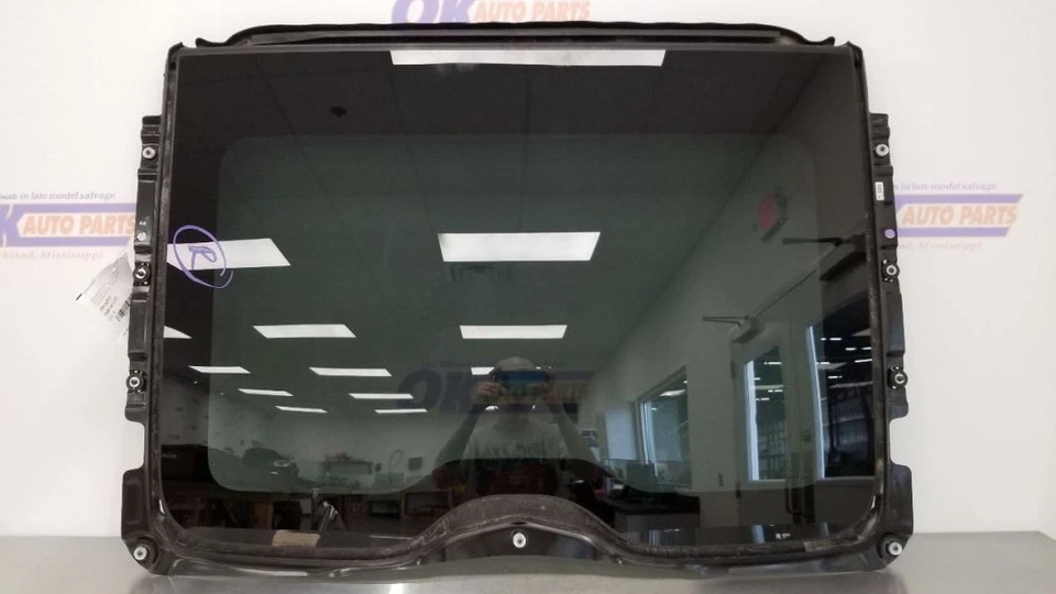 BMW M760I G12 18 TECHO CORREDIZO TECHO CORREDIZO CRISTAL TRASERO Foto 2 de 4