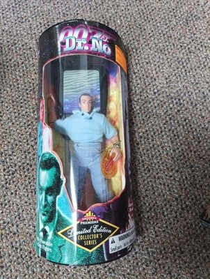James Bond 007 Dr No Sean Connery Movie Figure Exclusive Toy 1997 New in Box
