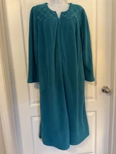 WOMAN'S EARTH ANGELS Zip Front ROBE SIZE M Teal -B10