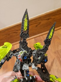 LEGO BIONICLE 8991 Tuma  Glatorian Warriors 2009 RETIRED Near Complete 