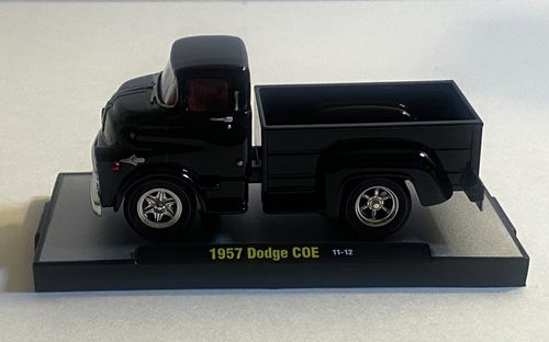 M2 Auto Trucks 1957 Dodge COE Work R17 #11-12 Black Truck 1:64 w Case - Picture 7 of 11