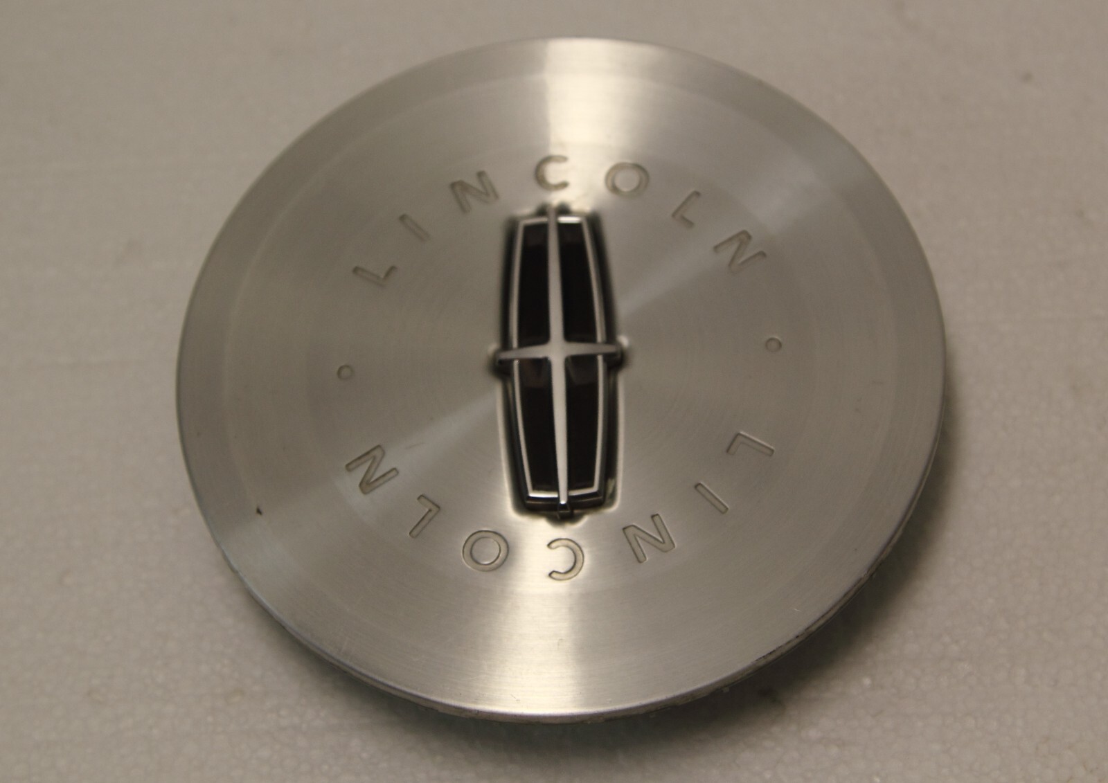 20102011 LINCOLN MKZ center cap P/N 9H6C1A096AB eBay