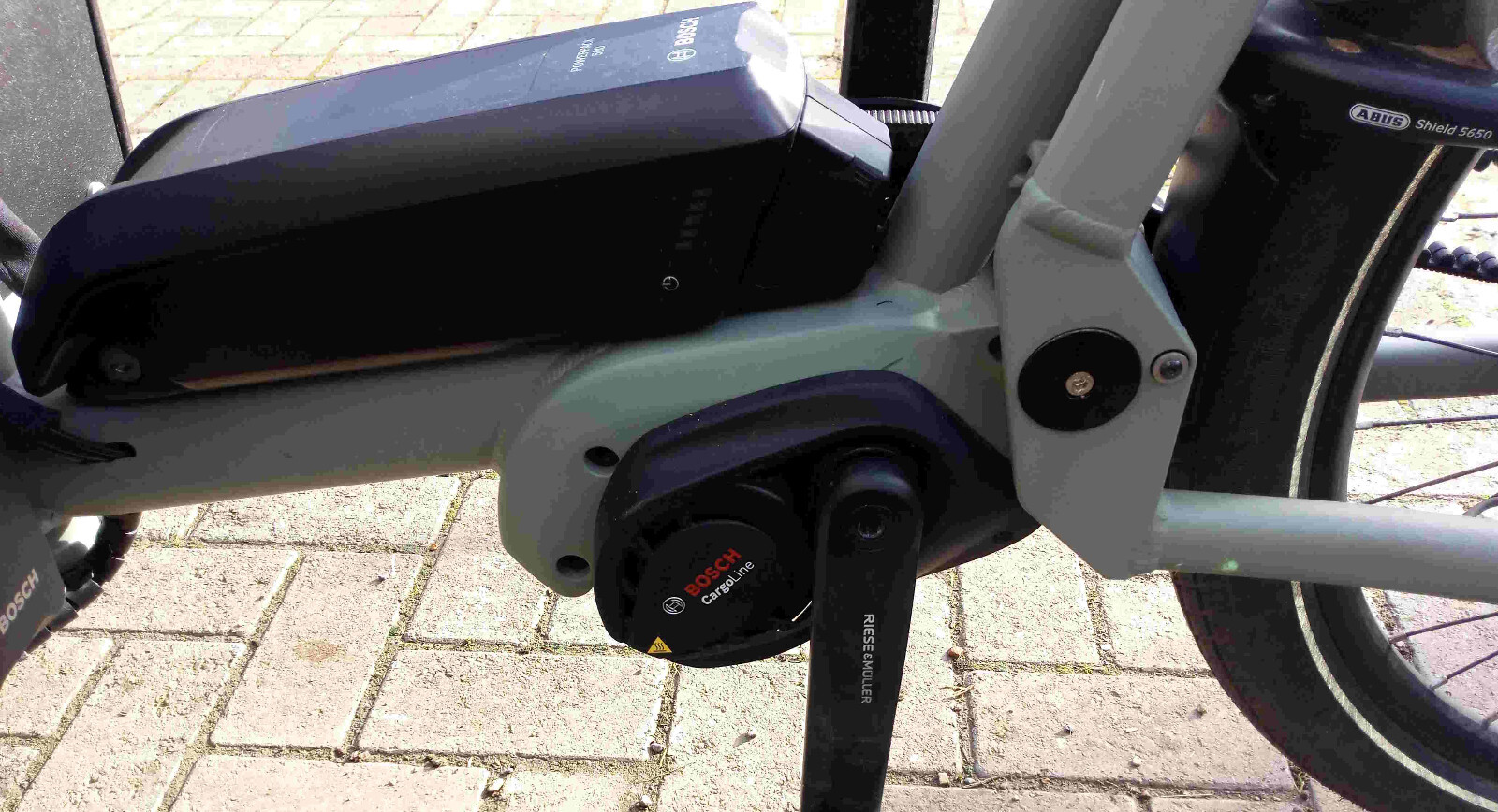 Reise & Muller Load 60 electric cargo bike hub gear belt drive 2