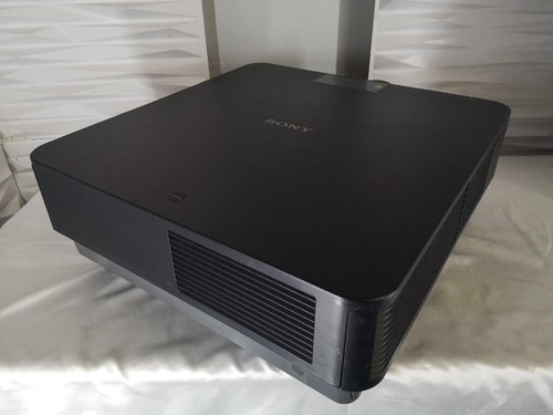 SONY HDMI-compatible commercial projector VPL-FHZ700L with lens VPLL-Z4011 japan - Afbeelding 4 van 13
