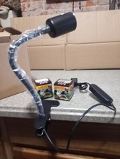 Attached Anywhere Light With Boshi Reptile UVB  UVA Bulbs