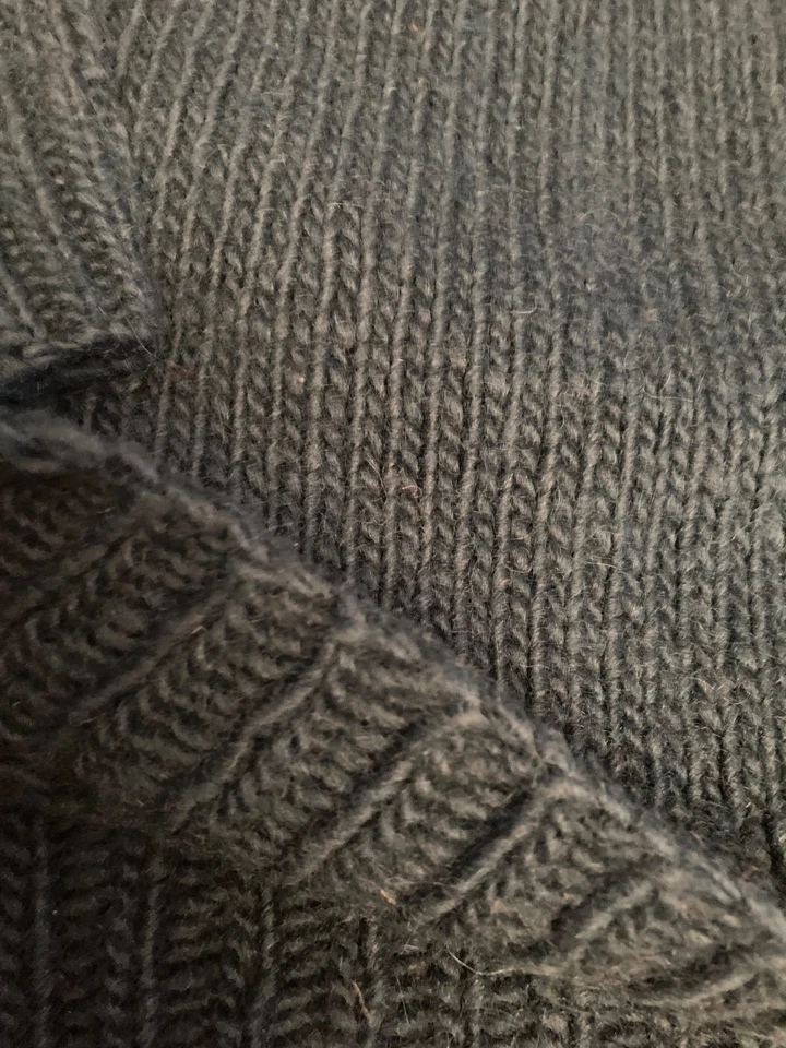 Suéter de lana grueso hecho a mano verde azulado y blanco para mujer talla. L  Foto 3 de 3