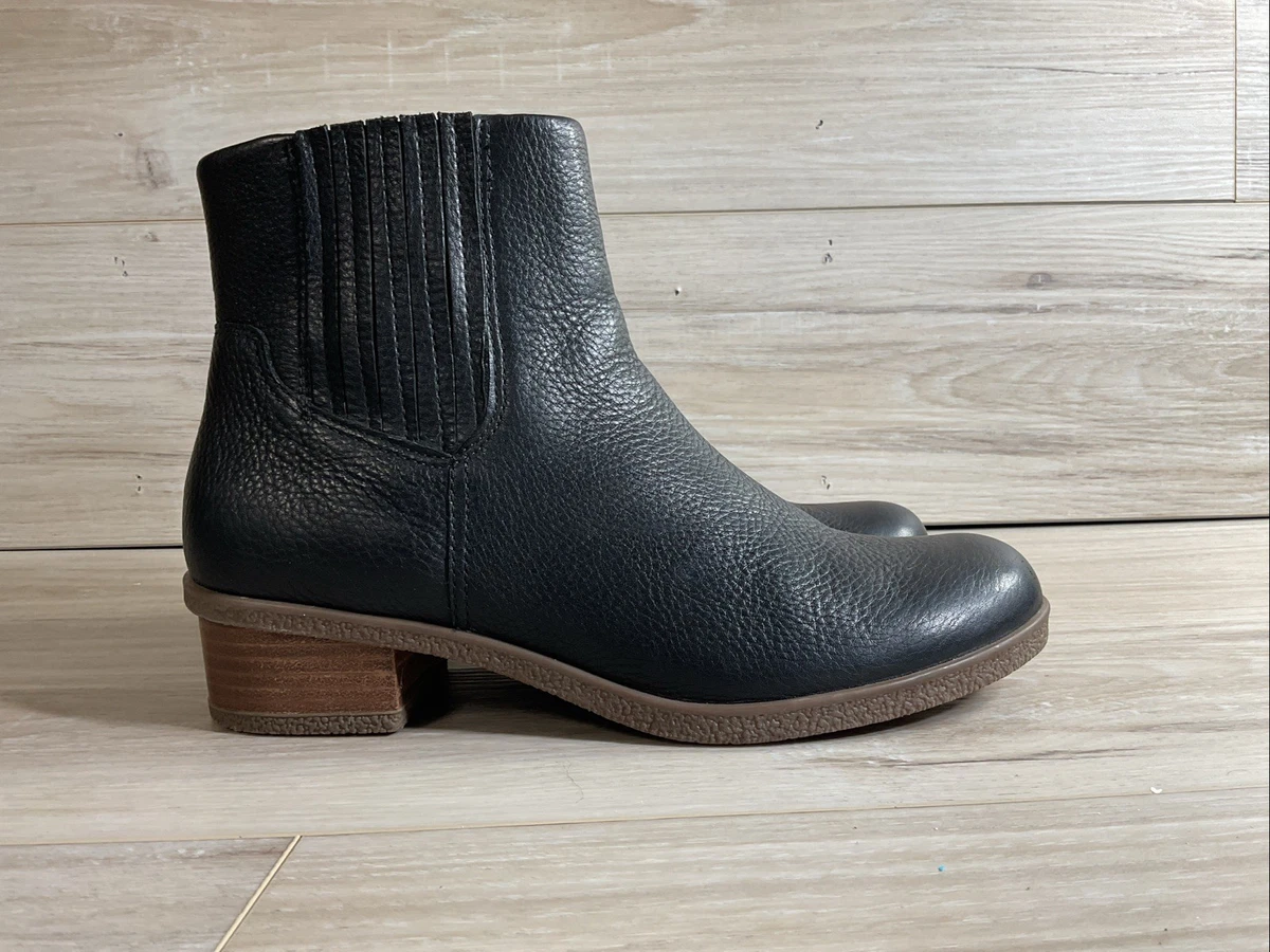 Dansko Black Low (1-1.9 in) Heel Height Boots for Women for  display picture 1