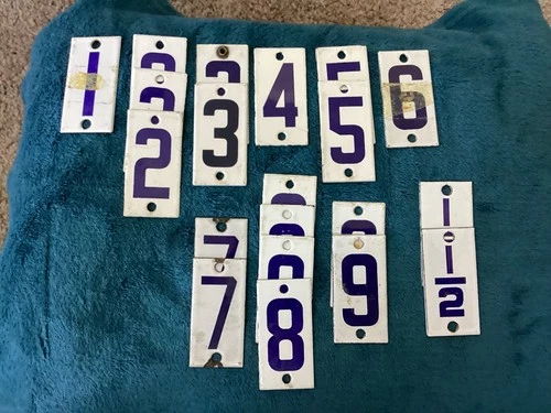 Vintage #7, 2 & 4 ONLY Porcelain Small House Numbers circa 1965 1.5”x3”