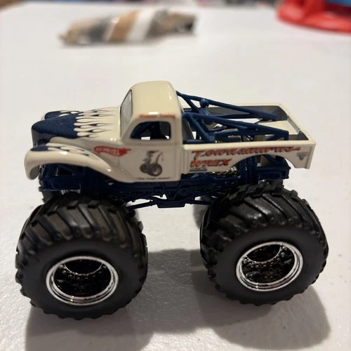Monster Jam Hotwheels 1:64 Diecast Towasaurus Wrex Monster Truck Rare Vintage