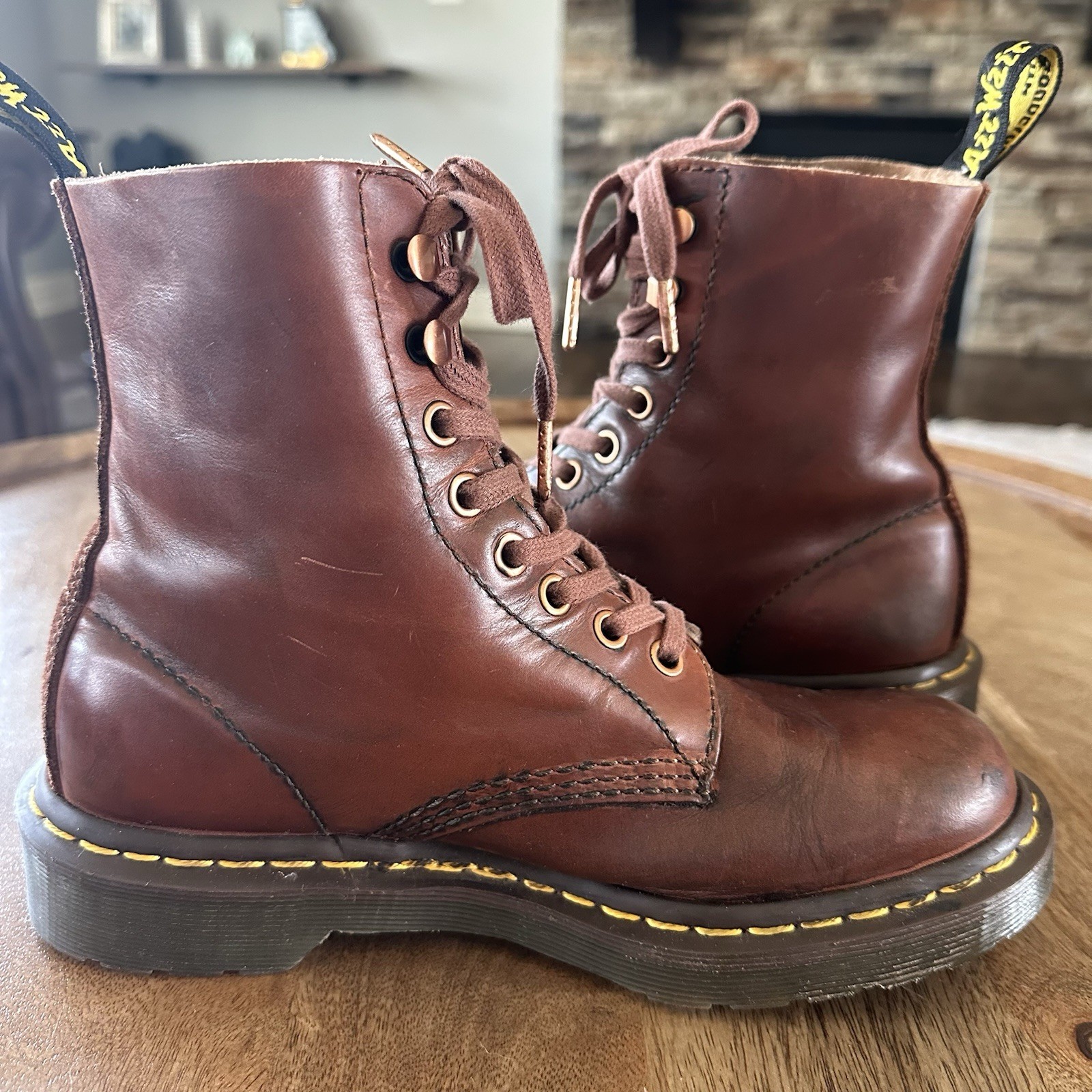 Dr. Doc Martens Pascal Boots Unisex Brown Leather 8 Eyelet Combat Boots Size 7 thumbnail 7