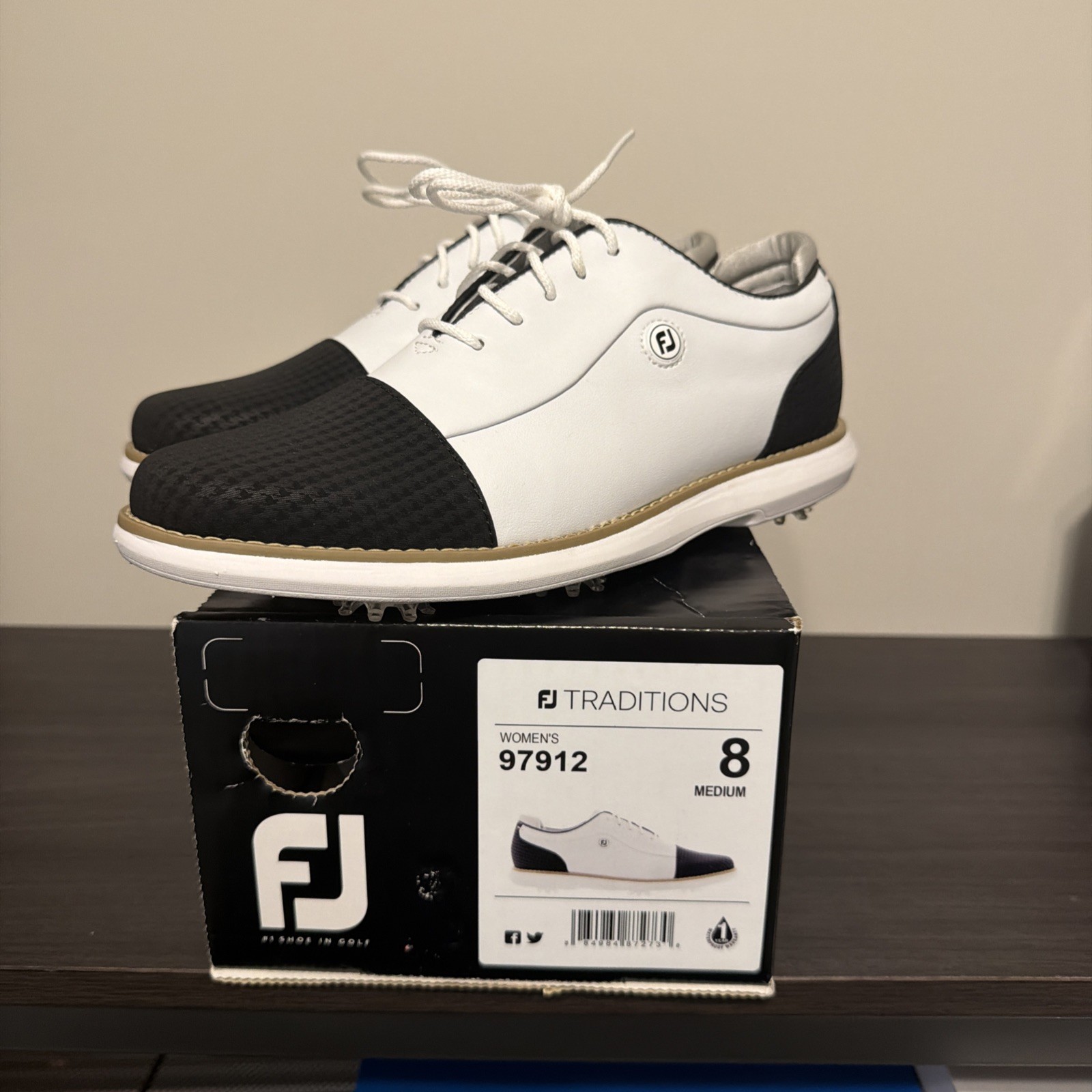 Women Size 8 Medium 97912