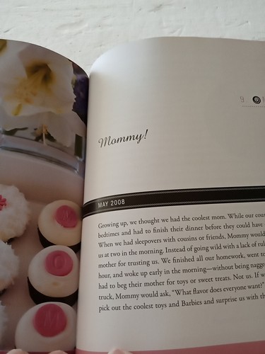 Cookbook...The Cupcake Diaries By Katherine Kallinis & Sophie LaMontagne 2011 - Picture 5 of 7