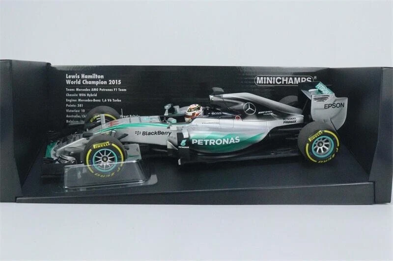 MINICHAMPS 1:18 Model Car Mercedes AMG W06 Hamilton World Champion F1 2015 - Image 3 of 4