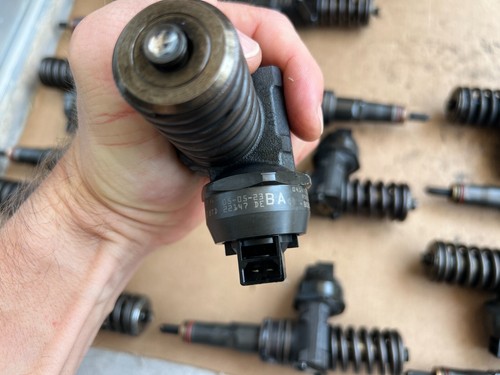 GENUINE VAG Audi Seat Skoda VW Fuel Injection nozzle 1.9 Tdi 038130073AG - Picture 6 of 10
