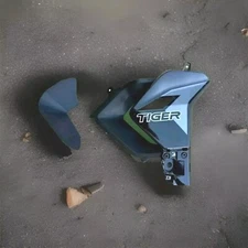 V2.0 Stripe Series Clip On Triumph Tiger 850/900 (Older Models) Air Deflectors