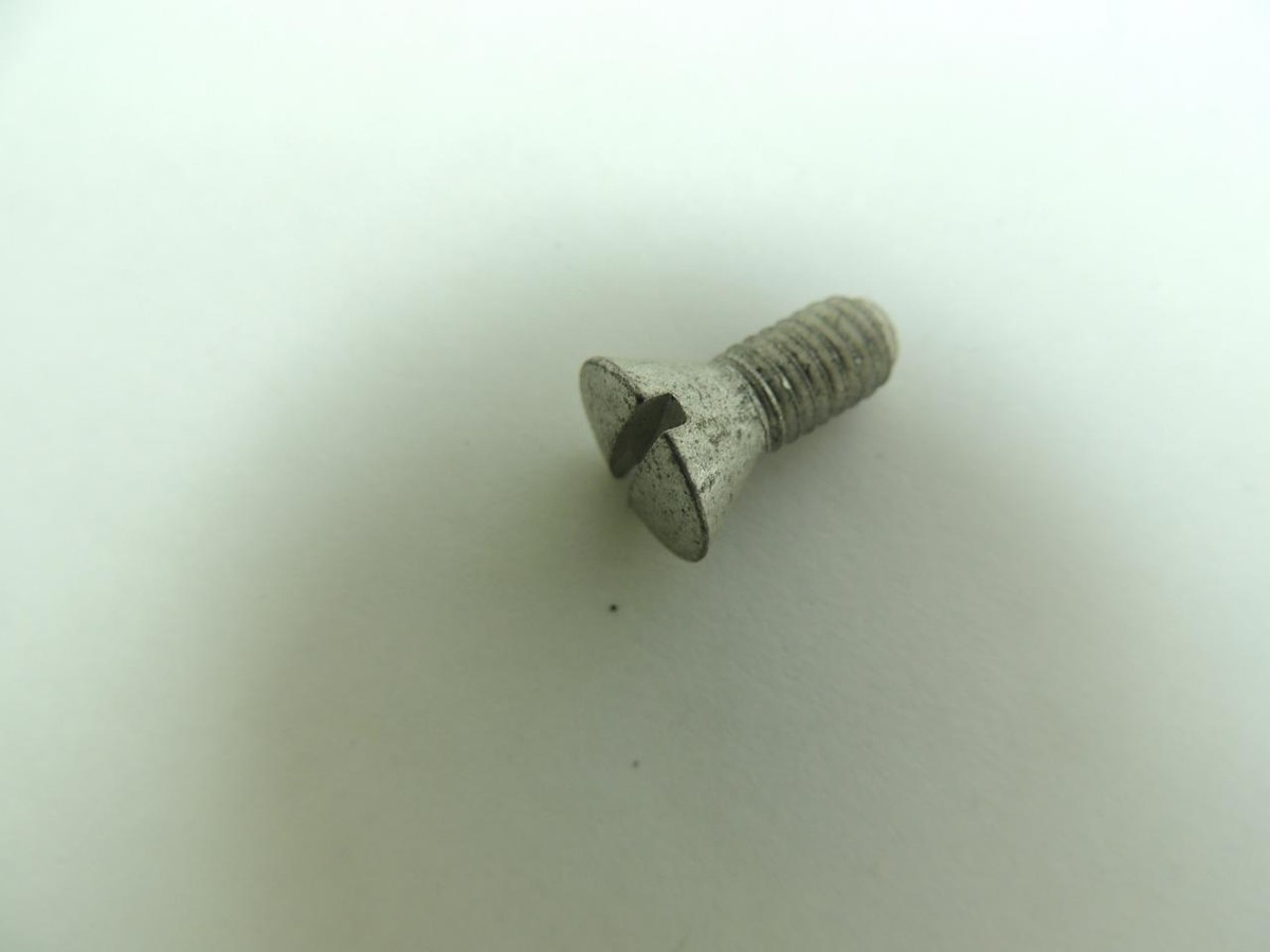 98366013 NOS Vintage Moto Guzzi Screw S537k | eBay