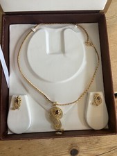 Sajaa Necklace & Earrings Set Gold Tone Indian Jewellery Boxed 055002