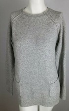 THE GAP Women's Sweater Sz Medium Gray Crewneck Front Pockets