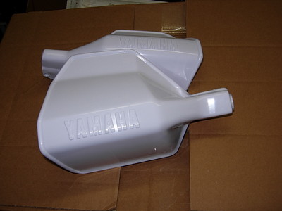 YAMAHA  DT125R   HANDSCHÜTZER PAAR      Guard, Brush  WHITE  