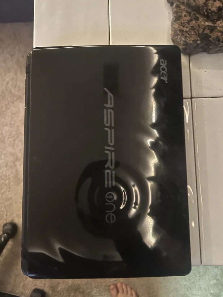 acer-aspire one 722 - Image 3 of 3