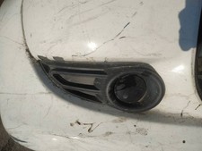 Citroen C1 2011 Bumper Grille - FRONT RIGHT used, Genuine #2317967-34