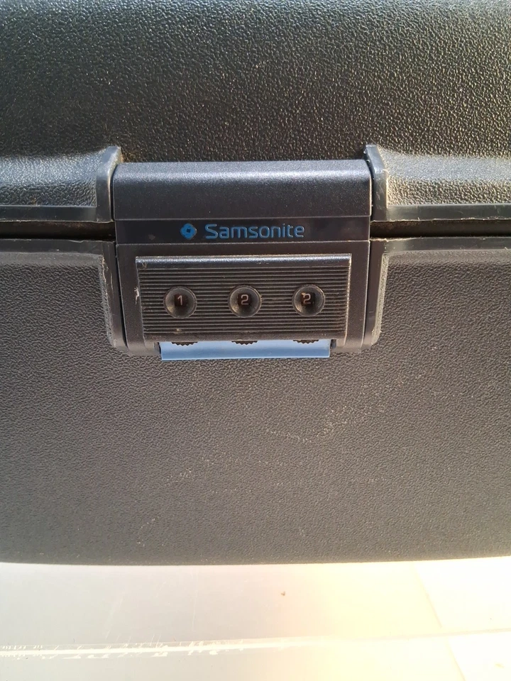 Estuche de Viaje Samsonite Oyster '86 De Colección Cierre Carcasa Rígida Mira Fotos Leer 15" Foto 2 de 4