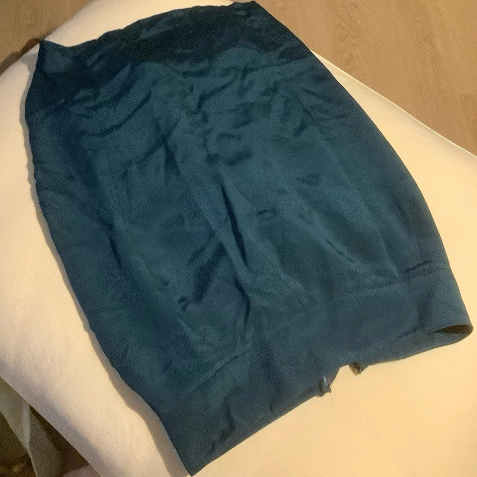 Falda Colección Magaschoni Talla 10 Verde Azulado Seda Volantes Cremallera Coqueta Elegante Foto 3 de 3