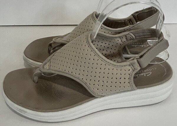 Clarks Cloudsteppers Drift Blossom Adjustable San… - image 5